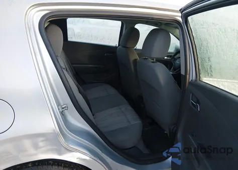 2013 Chevrolet Sonic Lt Auto z USA, uszkodzony, nr VIN 1G1JC6SG3D4199450